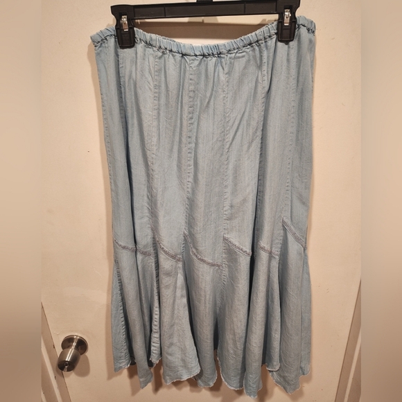 Chelsea & Theodore Light Blue Lyocell Chambray Midi Skirt Sz XL Angled Hem Boho - Picture 1 of 8